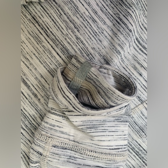 Lululemon Longsleeve Gray and White Sweatshirt - Picture 2 of 4